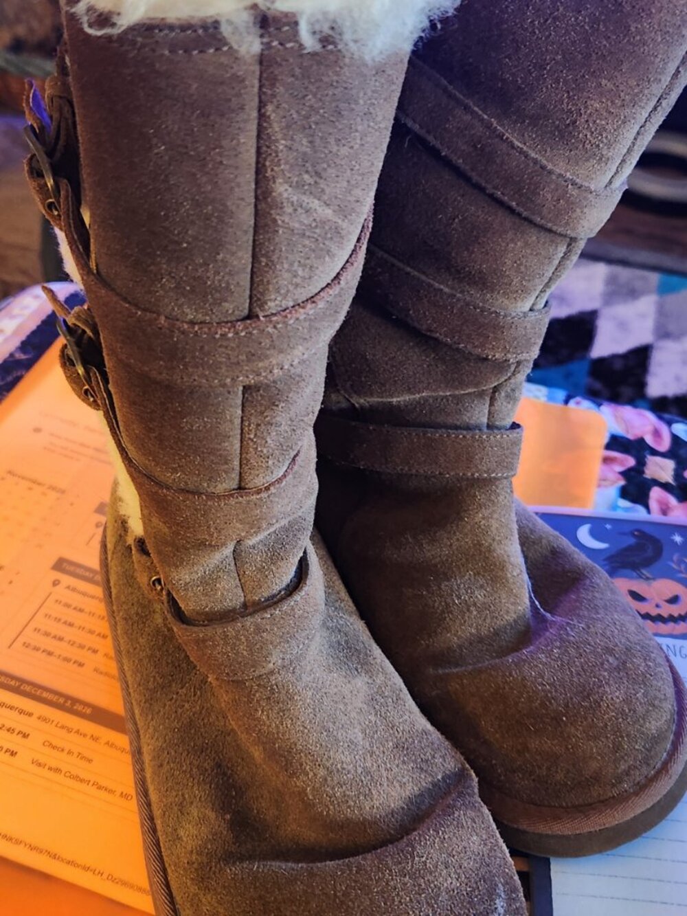 UGG Winter Boots - Picture 3 of 3